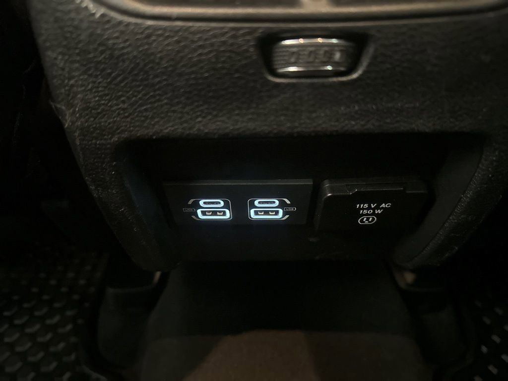 Used 2022 Jeep Cherokee Trailhawk w/ Comfort/Convenience Group image 29