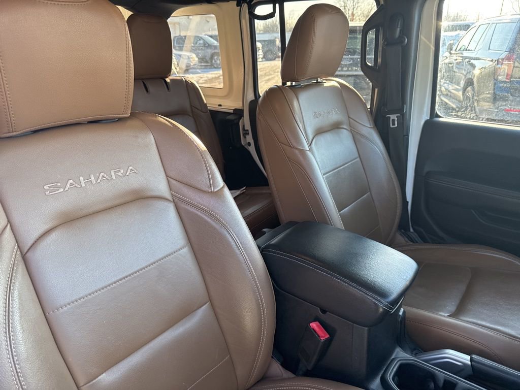 Used 2020 Jeep Wrangler Unlimited Sahara image 36
