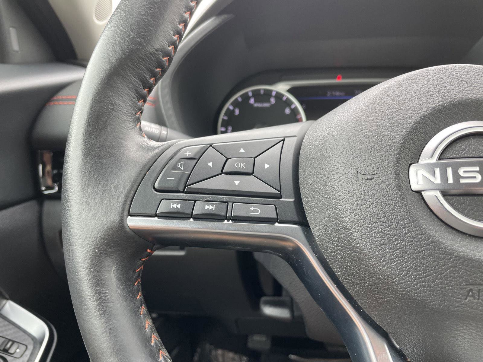 Used 2024 Nissan Sentra SR FWD image 13
