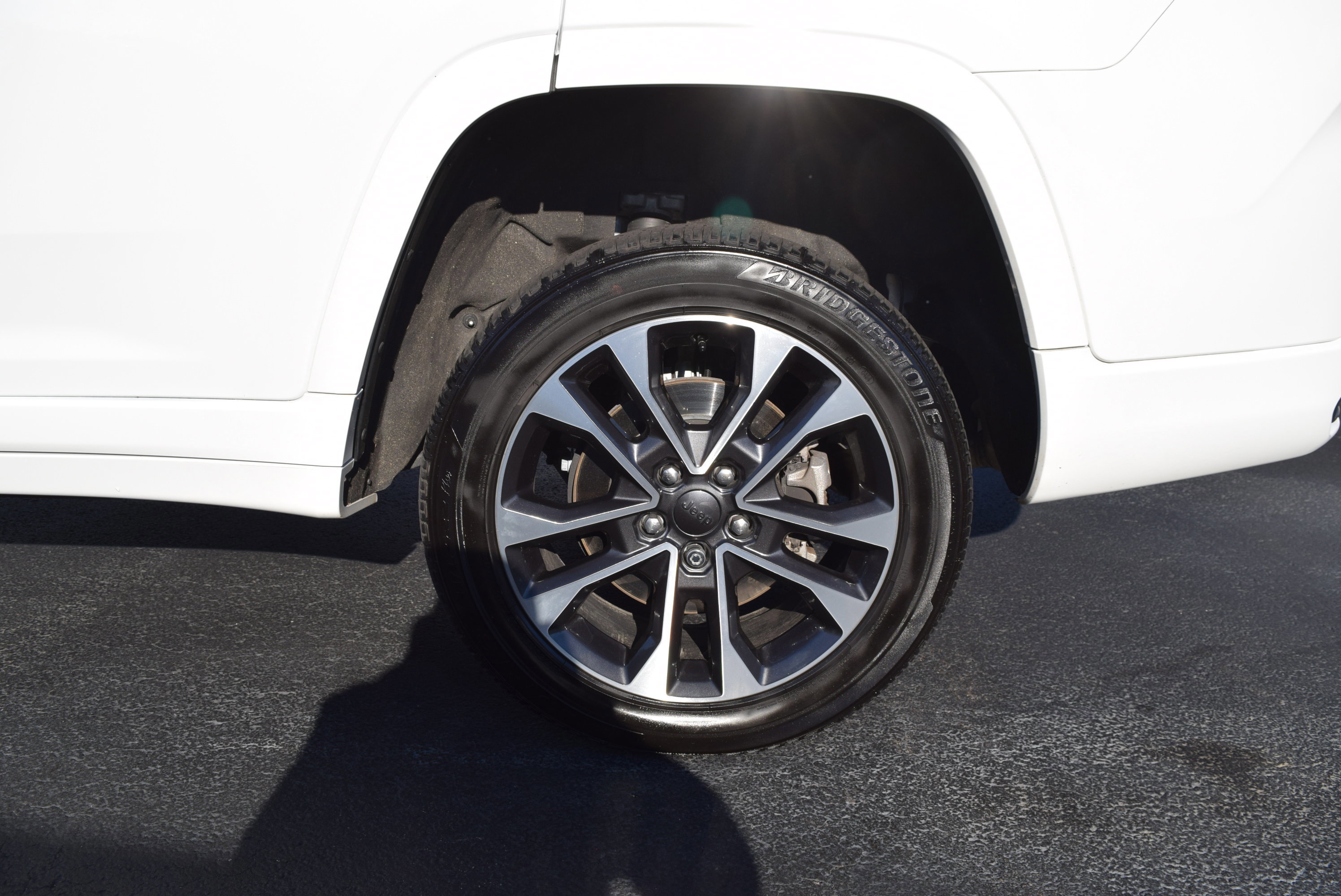 Used 2024 Jeep Grand Cherokee L Overland image 7