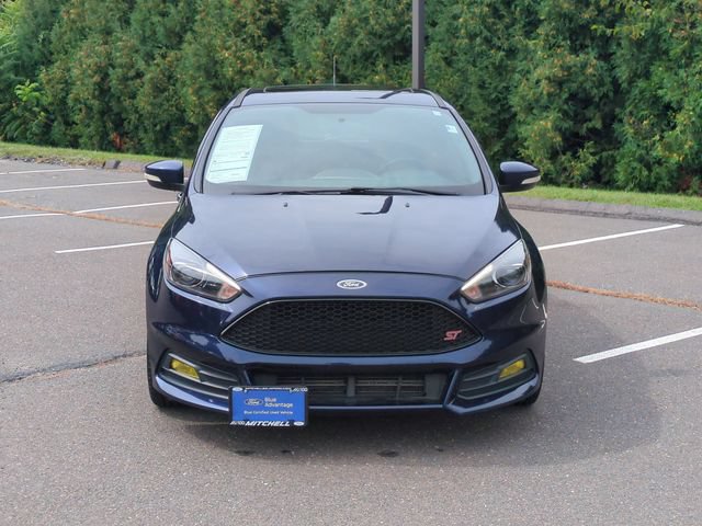 Certified 2017 Ford Focus ST w/ Equipment Group 401A FWD image 8
