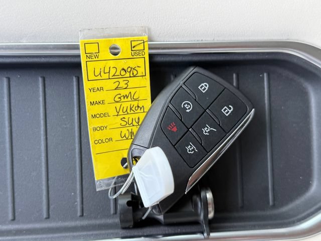 Used 2023 GMC Yukon XL Denali AWD/4WD image 19