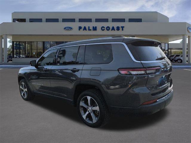 Used 2023 Jeep Grand Cherokee L Limited w/ Luxury Tech Group II image 3