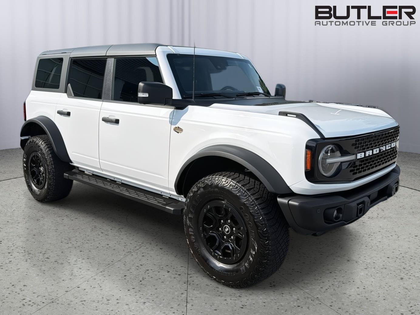 Certified 2023 Ford Bronco Wildtrak AWD/4WD image 8