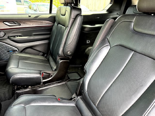 Used 2022 Jeep Grand Cherokee L Overland w/ Advanced Protech Group III AWD/4WD image 24