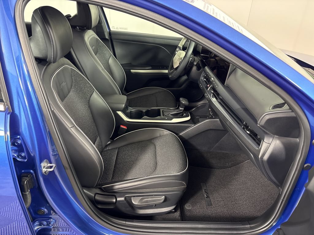 Used 2025 Kia K4 GT-Line FWD image 6