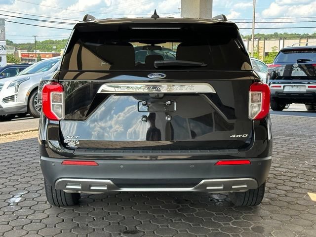 Certified 2023 Ford Explorer XLT w/ Equipment Group 202A AWD/4WD image 5