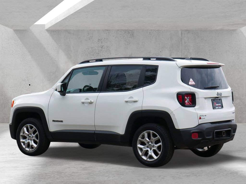 Used 2017 Jeep Renegade Latitude w/ Popular Equipment Group AWD/4WD image 4