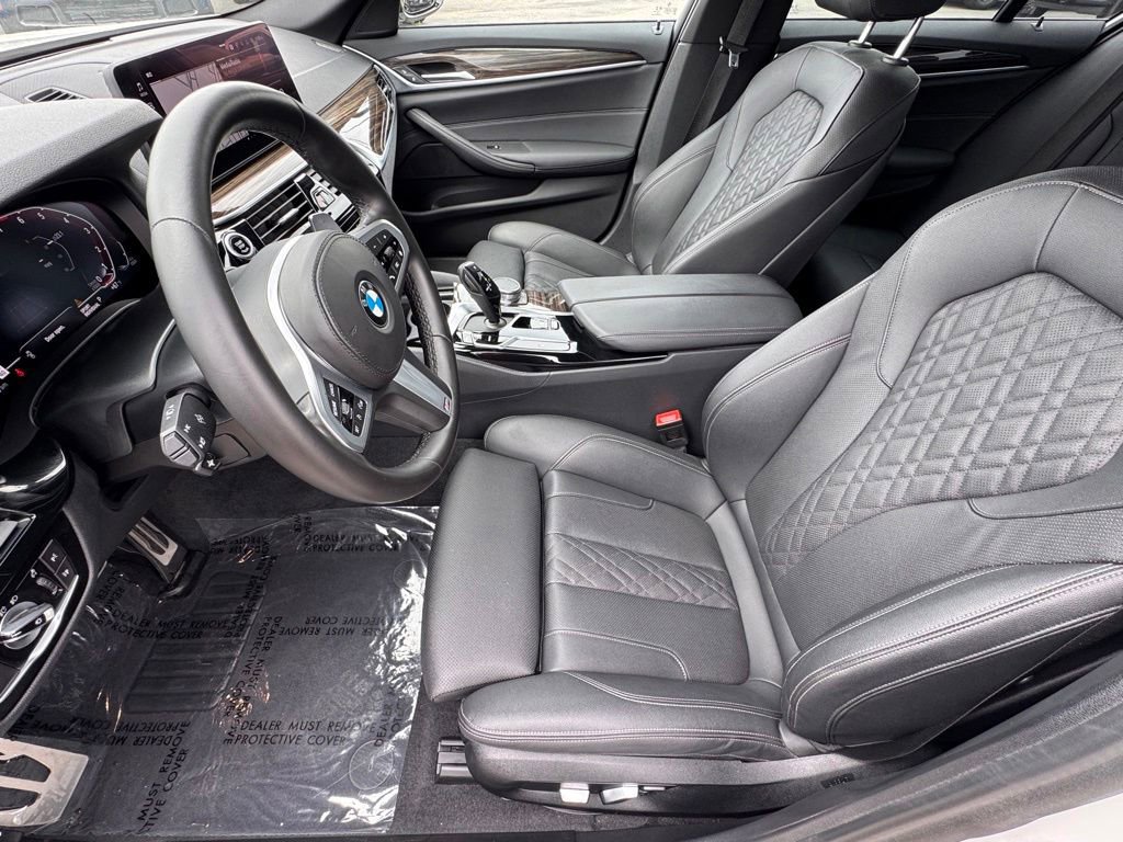 Used 2021 BMW 540i w/ M Sport Package RWD image 18