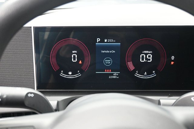 Used 2025 Hyundai Santa Cruz SEL AWD/4WD image 9