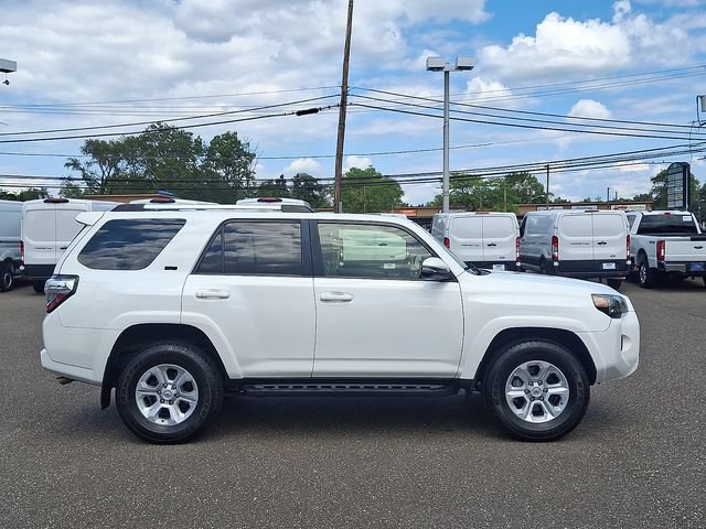 Used 2020 Toyota 4Runner SR5 Premium w/ Moonroof Package AWD/4WD image 7