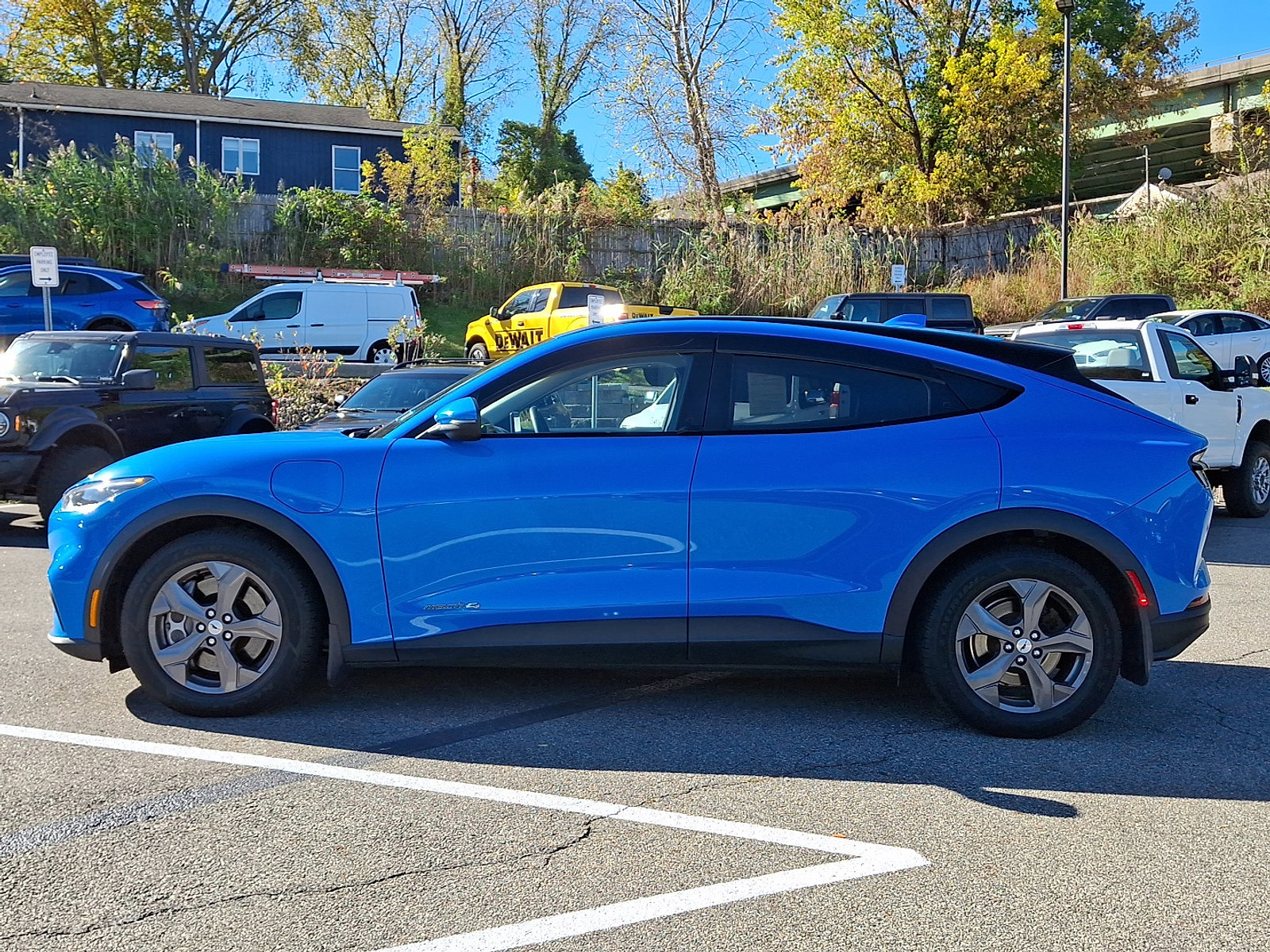 Certified 2022 Ford Mustang Mach-E Select image 3