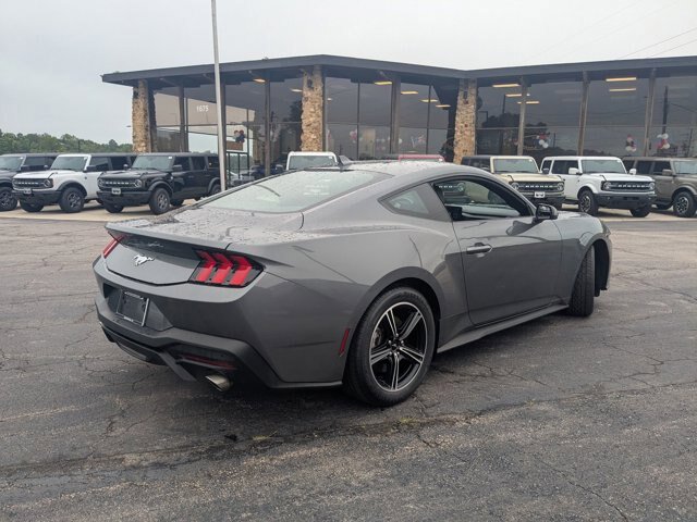 Certified 2024 Ford Mustang Coupe RWD image 10