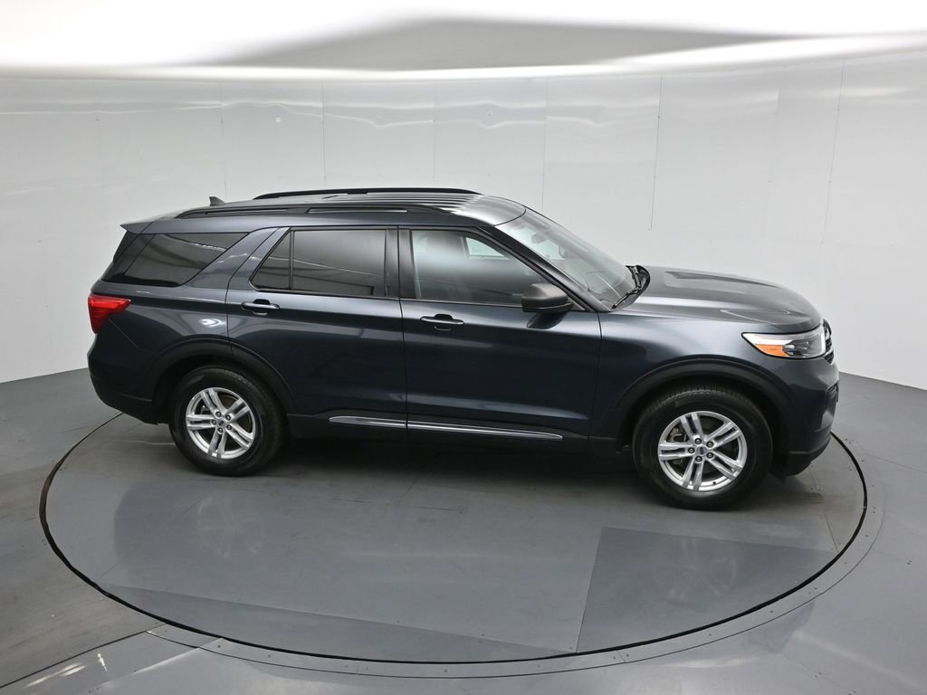 Certified 2023 Ford Explorer XLT RWD image 52