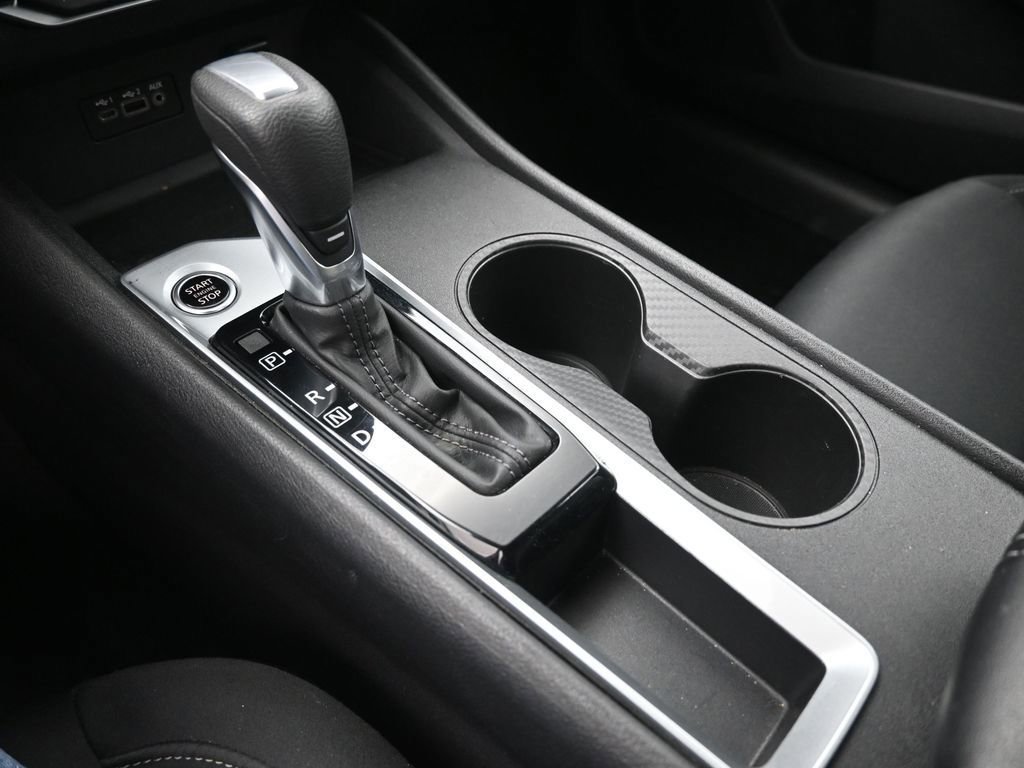 Used 2025 Nissan Altima 2.5 SV FWD image 31