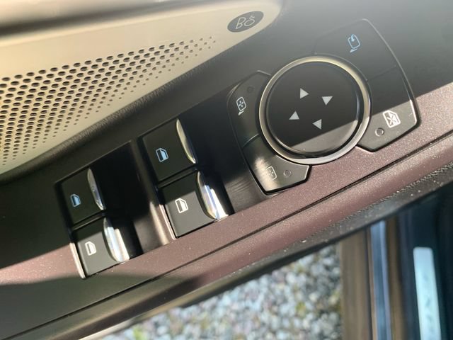 Certified 2020 Ford Explorer Platinum w/ Premium Technology Package AWD/4WD image 26