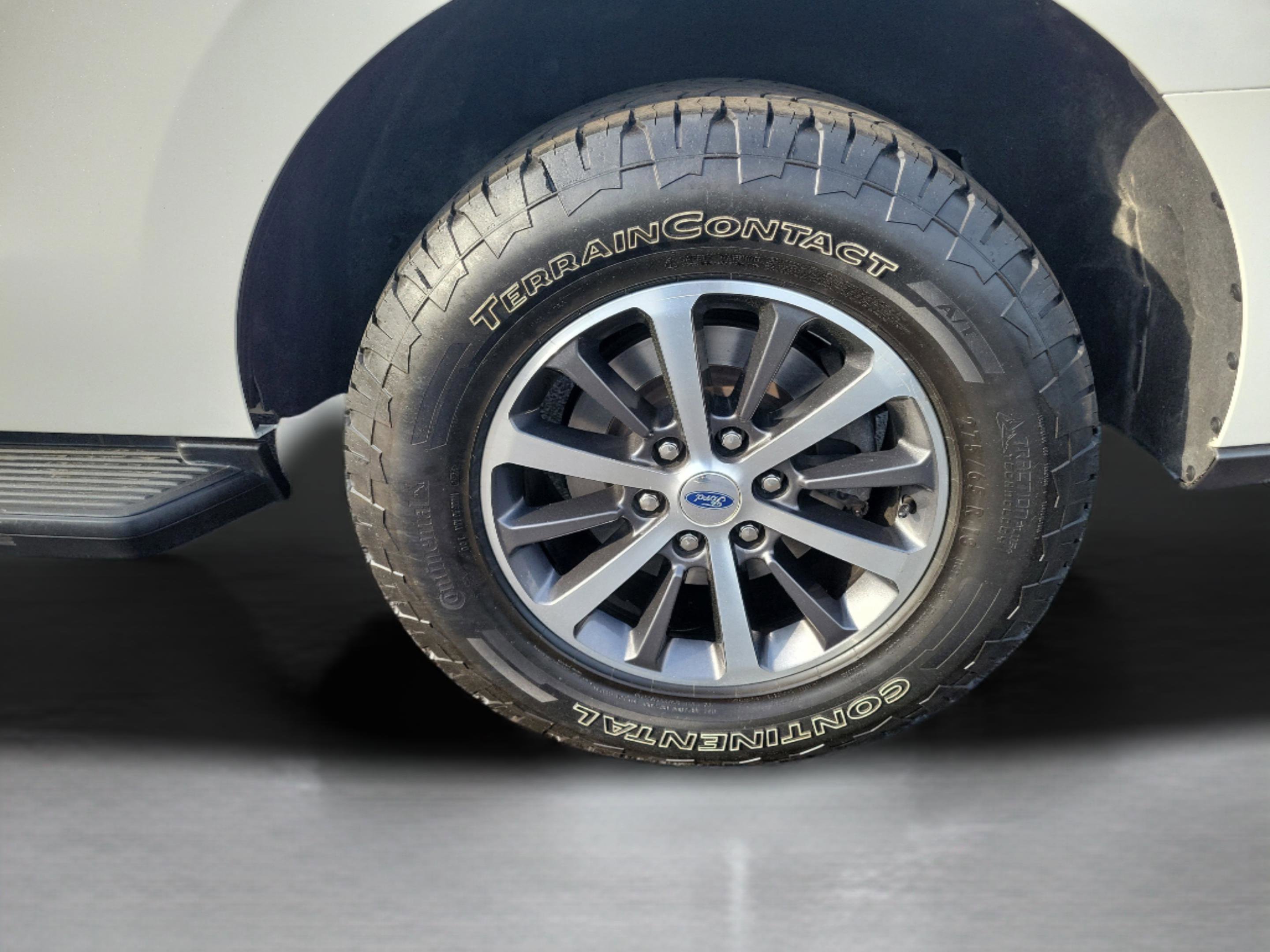 Certified 2020 Ford Expedition XLT w/ Equipment Group 201A AWD/4WD image 32