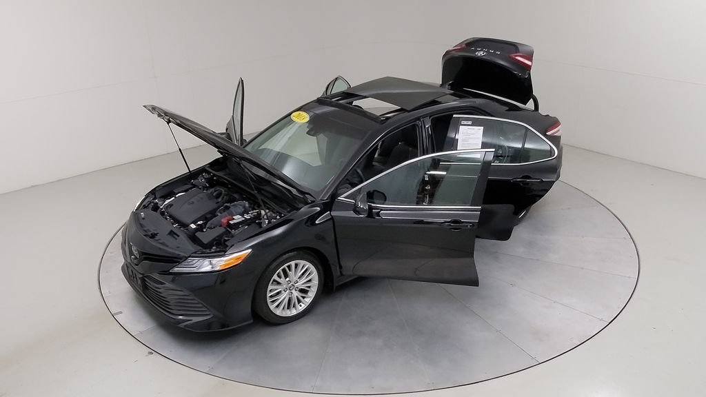 Used 2018 Toyota Camry XLE FWD image 55