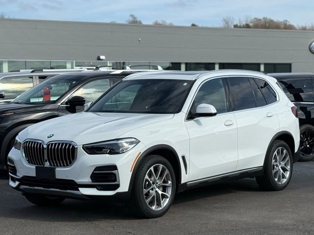 Used 2023 BMW X5 xDrive40i AWD/4WD video 3