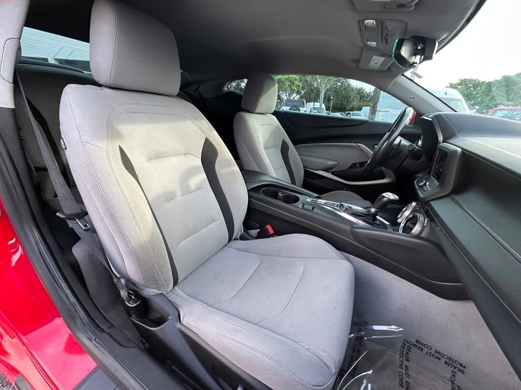 Used 2022 Chevrolet Camaro LT RWD image 26