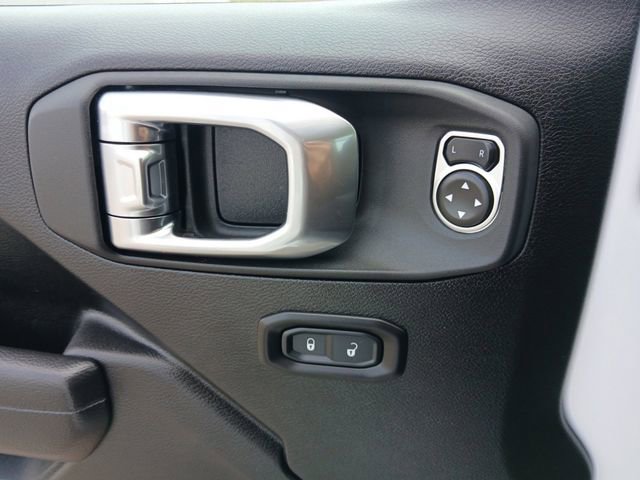 Used 2025 Jeep Wrangler Unlimited Sport AWD/4WD image 17
