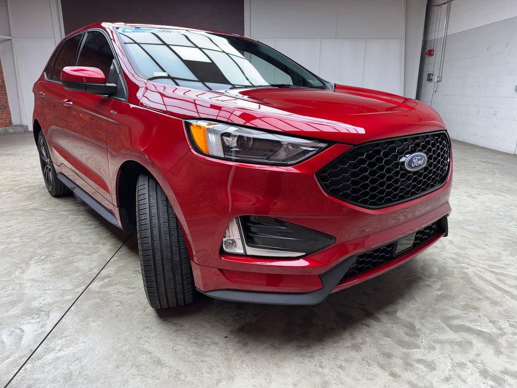 Certified 2024 Ford Edge ST-Line w/ Cargo Accessory Package AWD/4WD image 5
