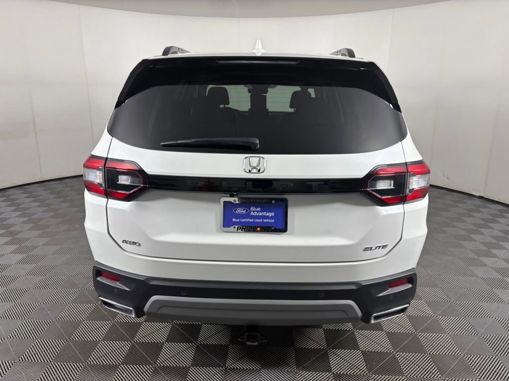 Used 2025 Honda Pilot Elite image 4