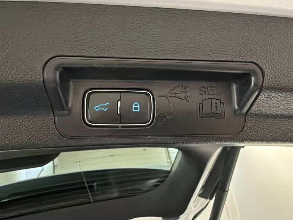 Certified 2024 Ford Explorer XLT w/ Equipment Group 202A AWD/4WD image 42