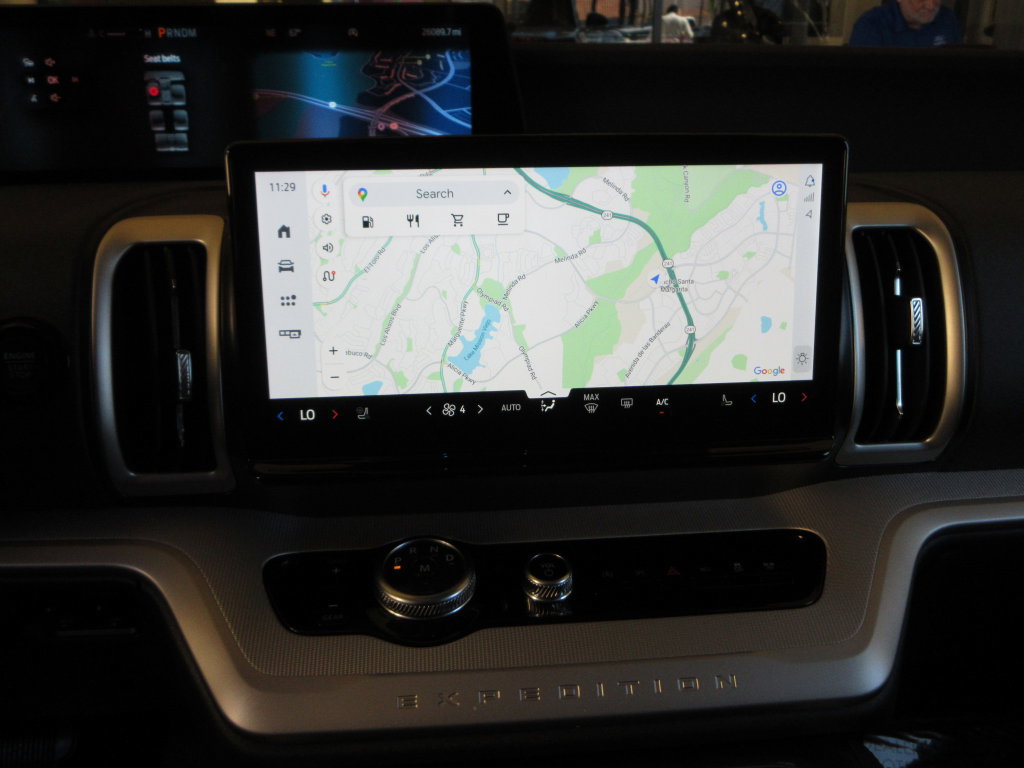 Certified 2025 Ford Expedition Max Active RWD image 16