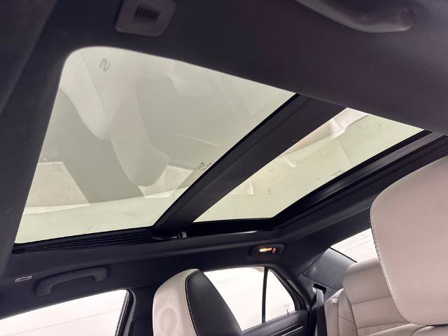 Used 2017 Chrysler 300 S w/ 300S Premium Group RWD image 12