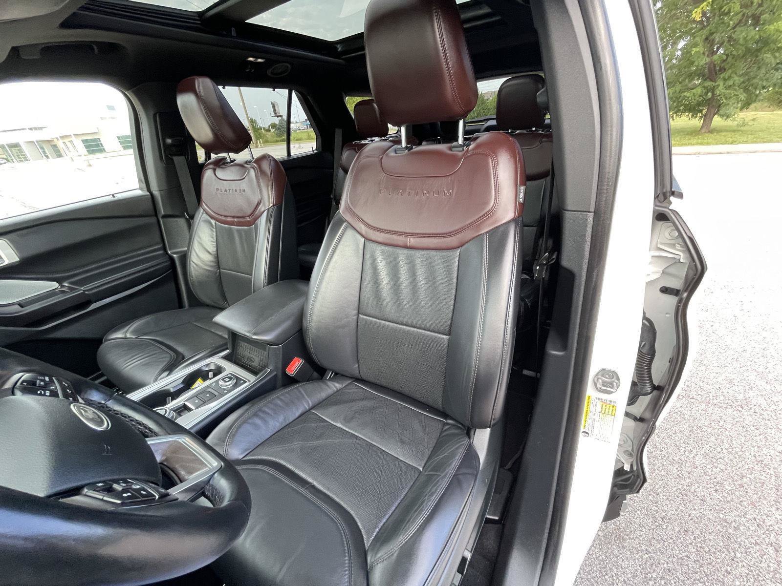 Certified 2020 Ford Explorer Platinum w/ Premium Technology Package AWD/4WD image 18