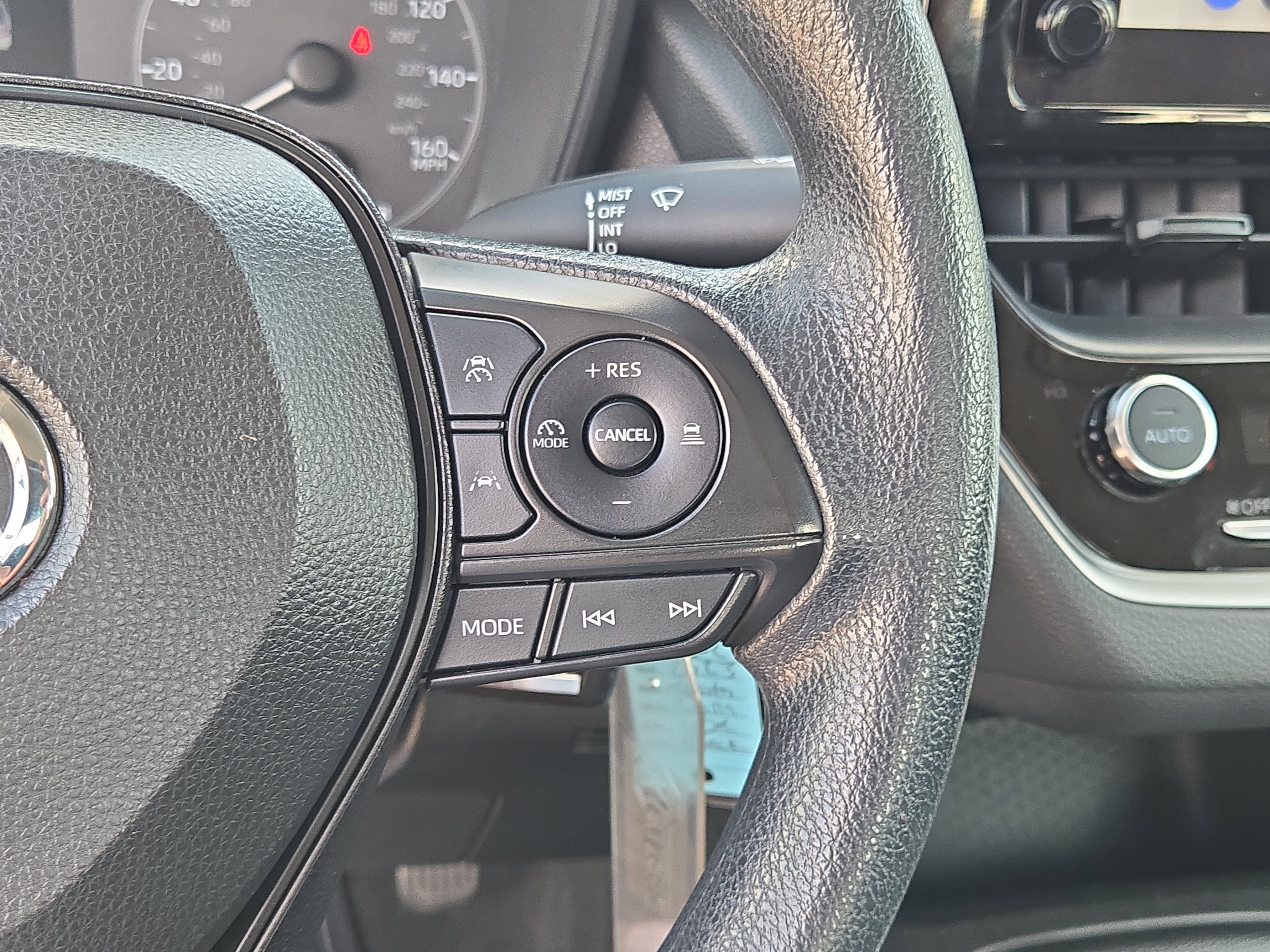 Used 2023 Toyota Corolla LE FWD image 23