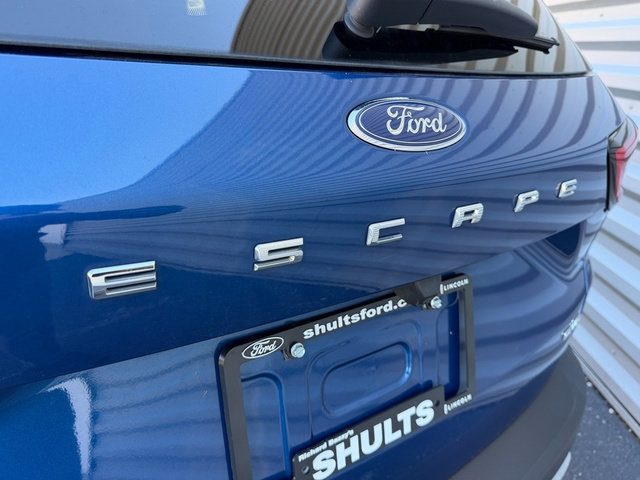 Certified 2023 Ford Escape Active AWD/4WD image 5