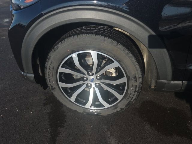 Certified 2025 Ford Explorer ST-Line image 17