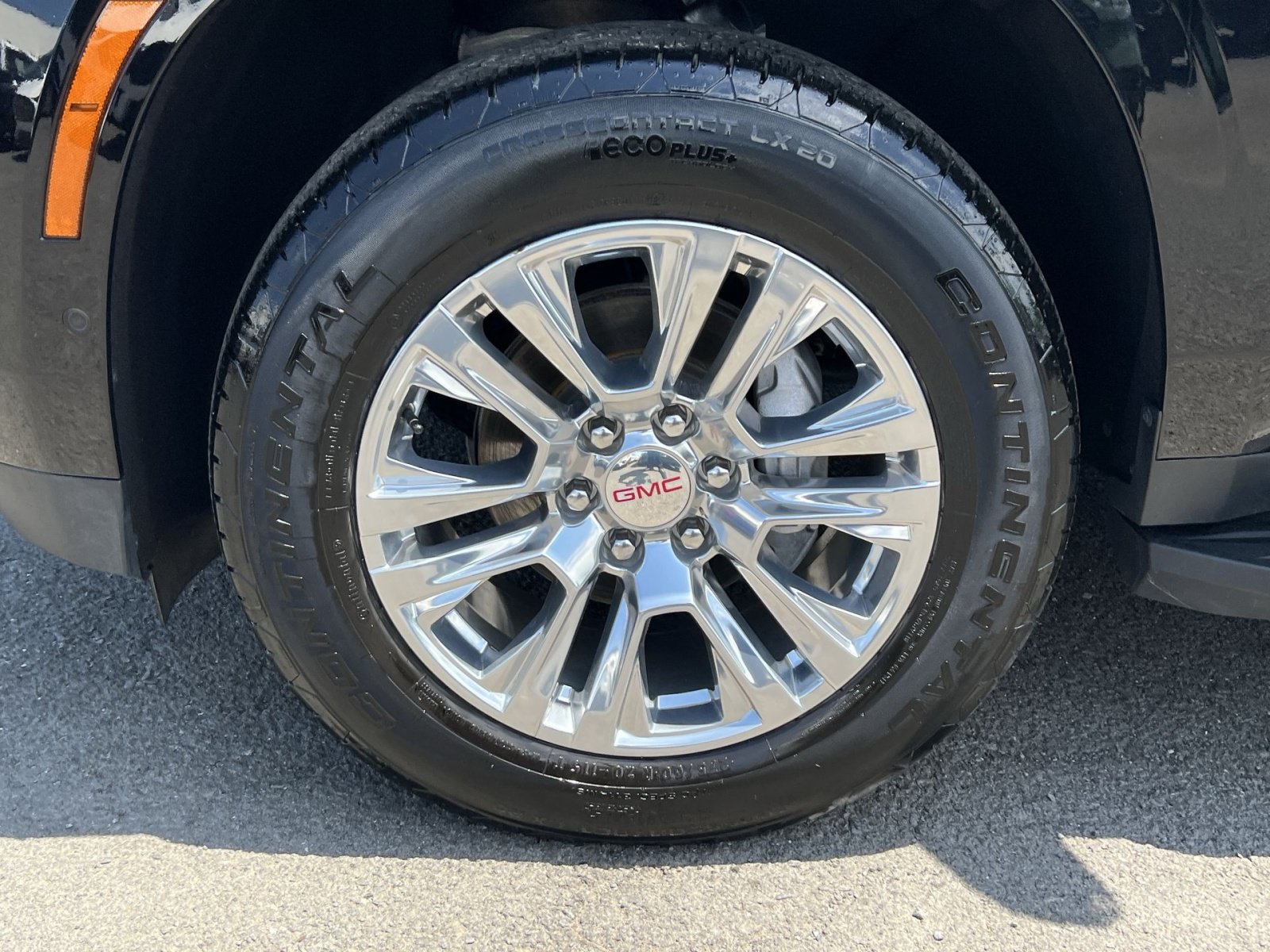Used 2025 GMC Yukon Denali AWD/4WD image 20