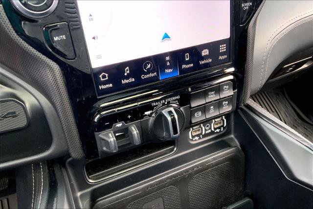 Used 2024 RAM 2500 Limited AWD/4WD image 32