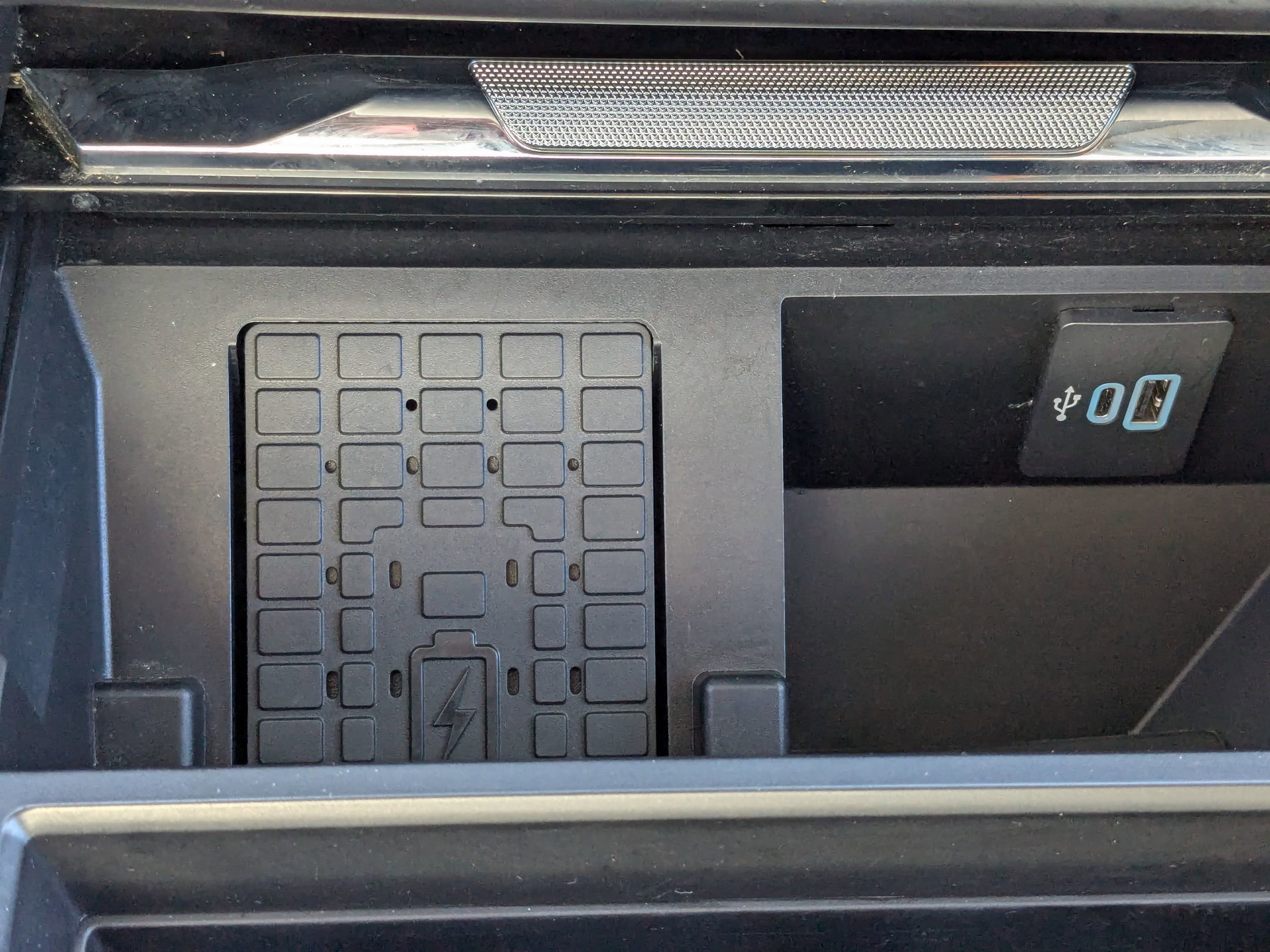 Certified 2024 Ford F350 Lariat w/ Lariat Ultimate Package AWD/4WD image 33