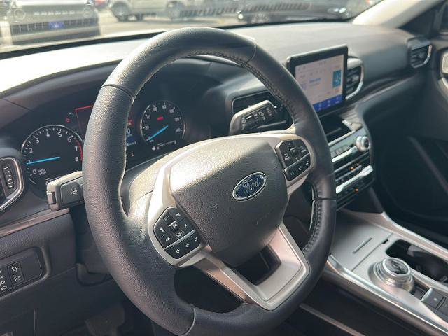Certified 2022 Ford Explorer Limited w/ Equipment Group 301A AWD/4WD image 18