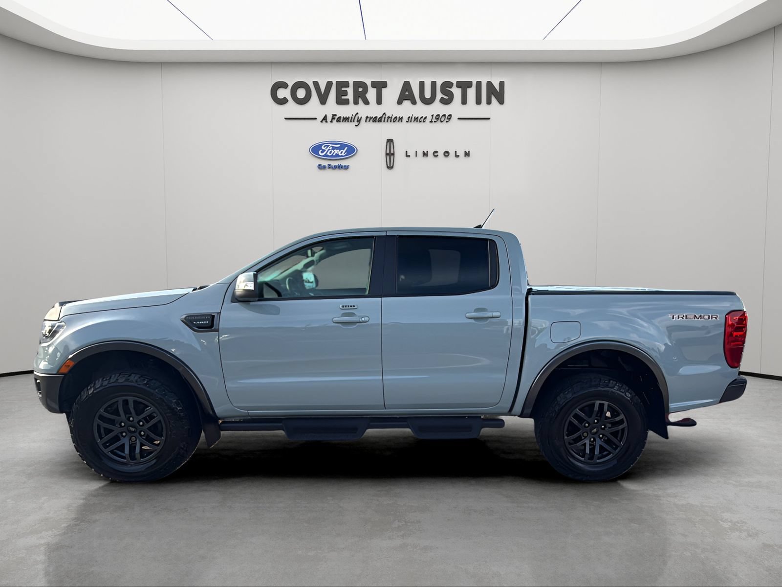 Certified 2022 Ford Ranger Lariat w/ Tremor Off-Road Package AWD/4WD image 2