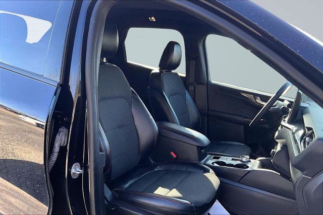 Certified 2023 Ford Escape ST-Line w/ Tech Pack #1 image 14