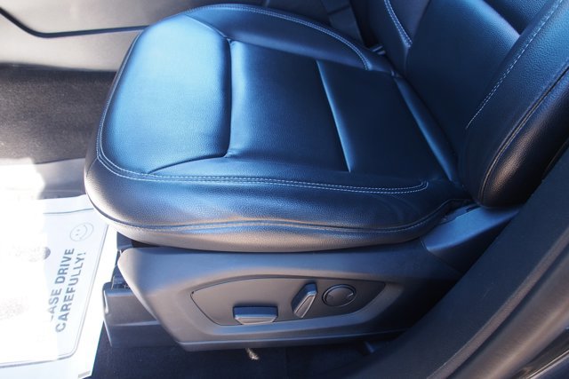 Certified 2020 Ford Explorer XLT w/ Equipment Group 202A image 20