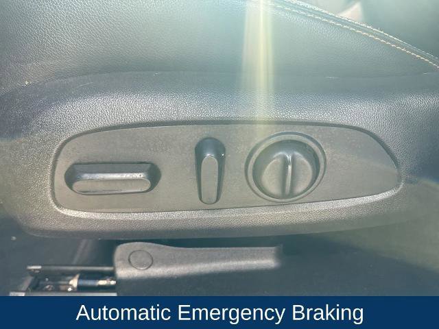 Used 2020 GMC Terrain SLT image 11