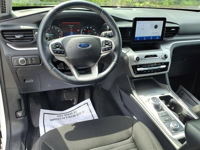 Certified 2020 Ford Explorer XLT w/ Comfort Package AWD/4WD image 15