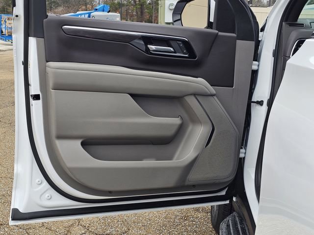 Used 2025 Chevrolet Tahoe LS image 15