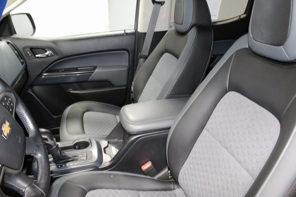 Used 2022 Chevrolet Colorado Z71 w/ Safety Package image 25