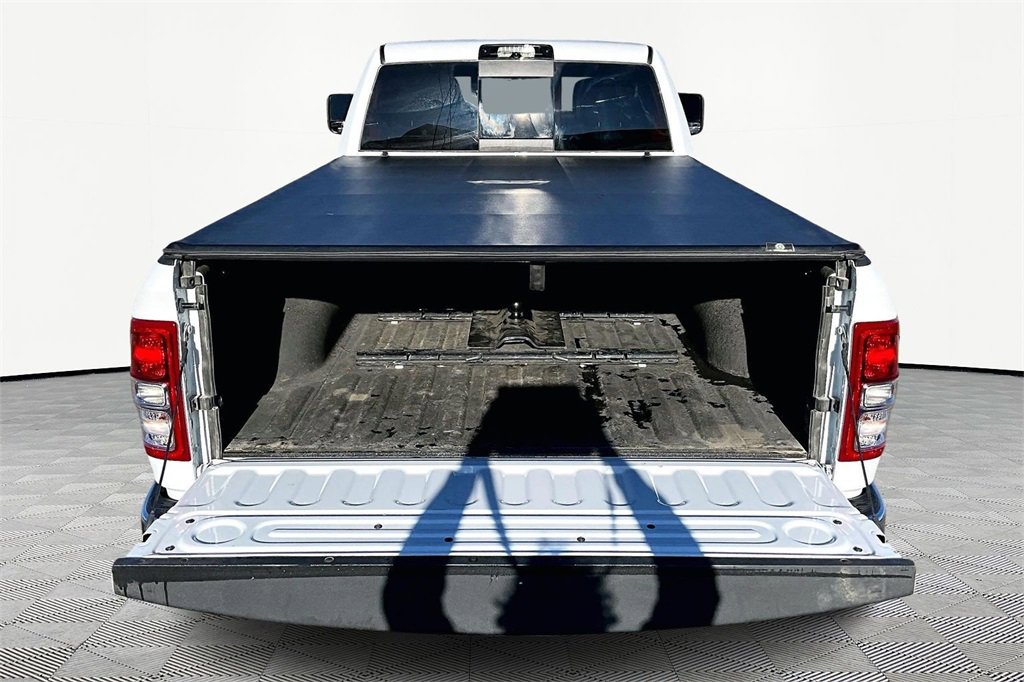 Used 2024 RAM 2500 Tradesman w/ Chrome Appearance Group image 18