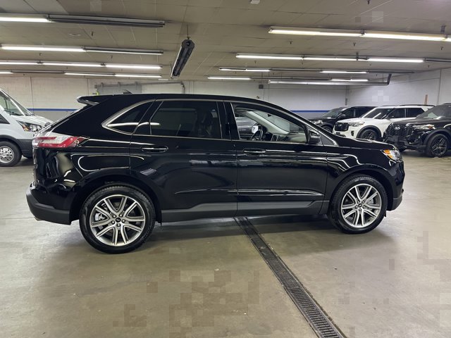 Certified 2023 Ford Edge Titanium w/ Class II Trailer Tow Package AWD/4WD image 8