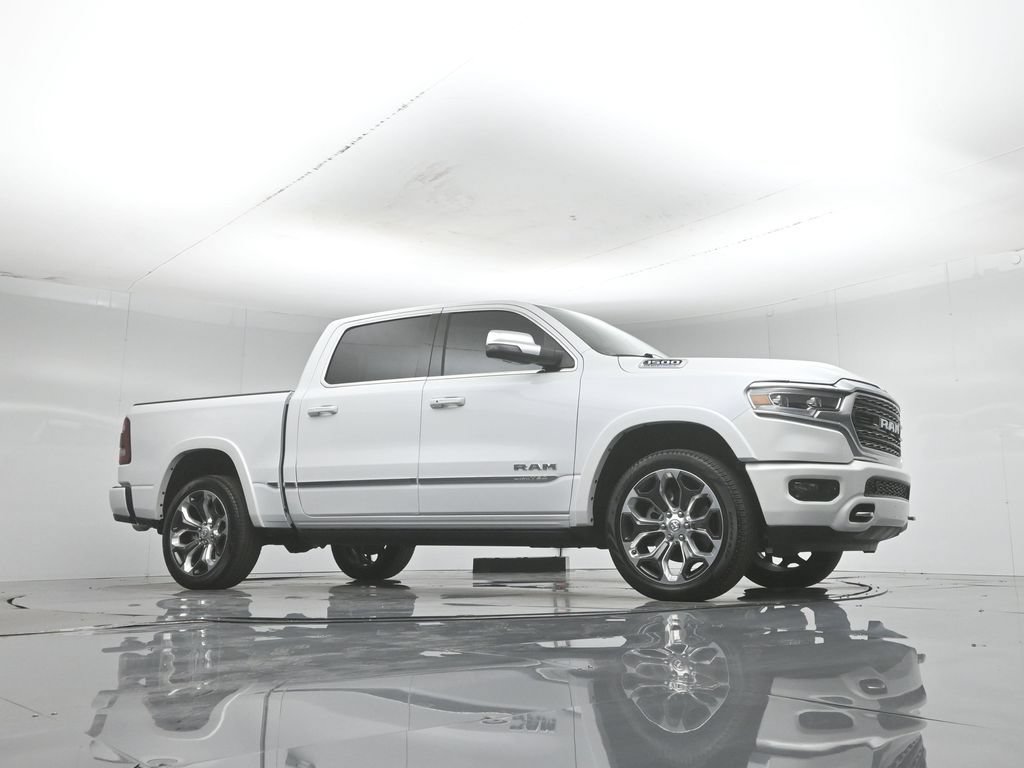 Used 2024 RAM 1500 Limited AWD/4WD image 4