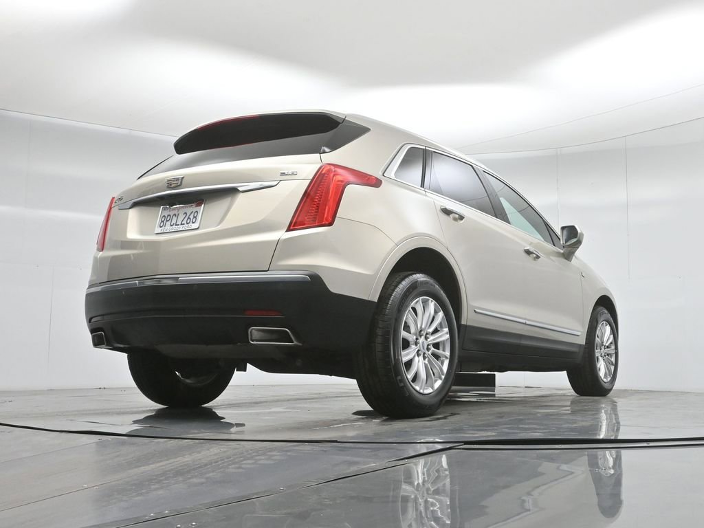 Used 2017 Cadillac XT5 FWD image 47