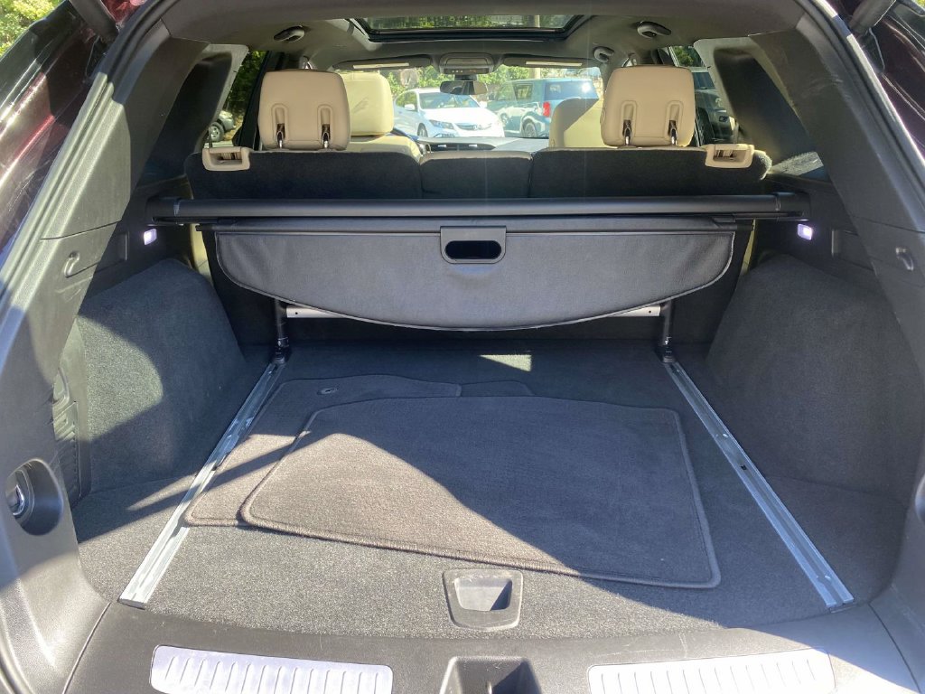 Used 2018 Cadillac XT5 Luxury w/ Driver Awareness Package FWD image 10